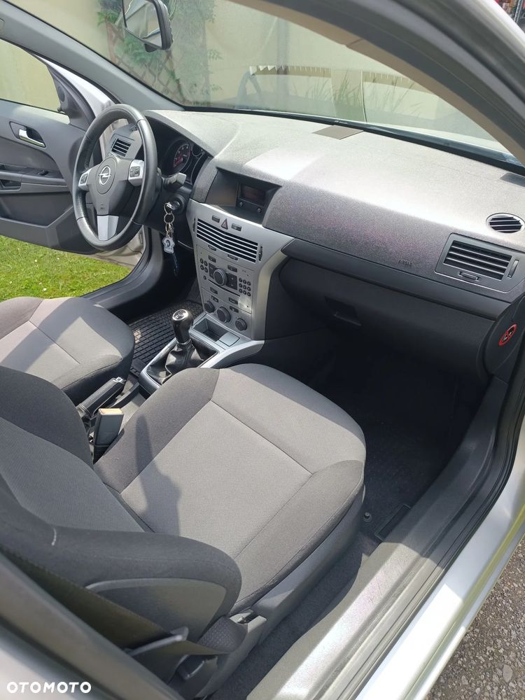 Opel Astra 1.6 - 23