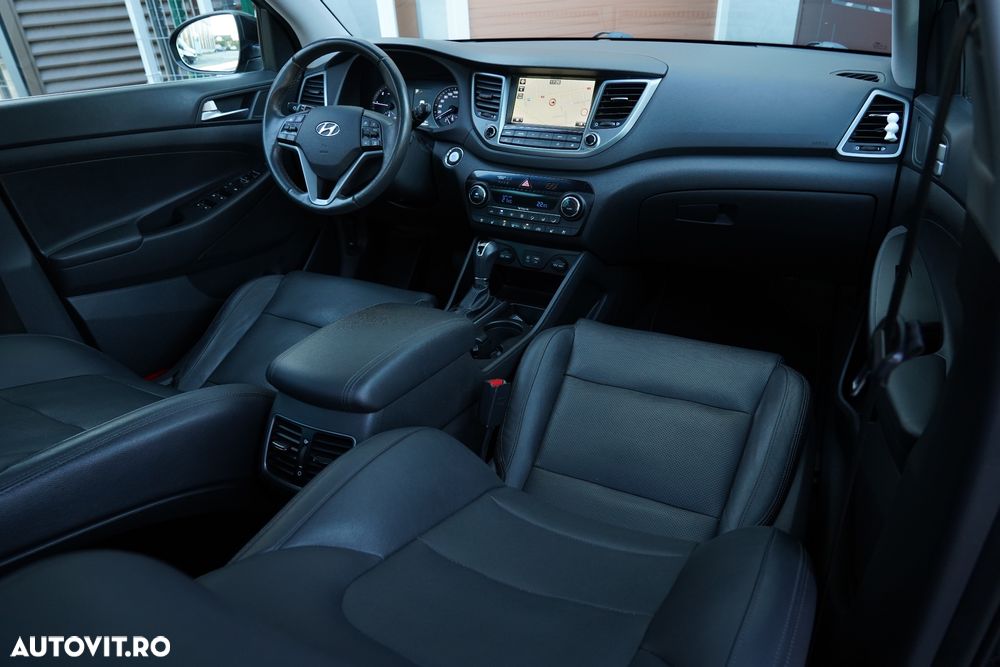 Hyundai Tucson 2.0 CRDI 4WD 6AT Luxury Pack+ - 11