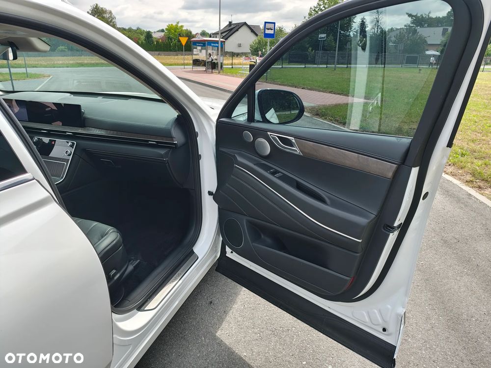 Genesis GV80 - 28