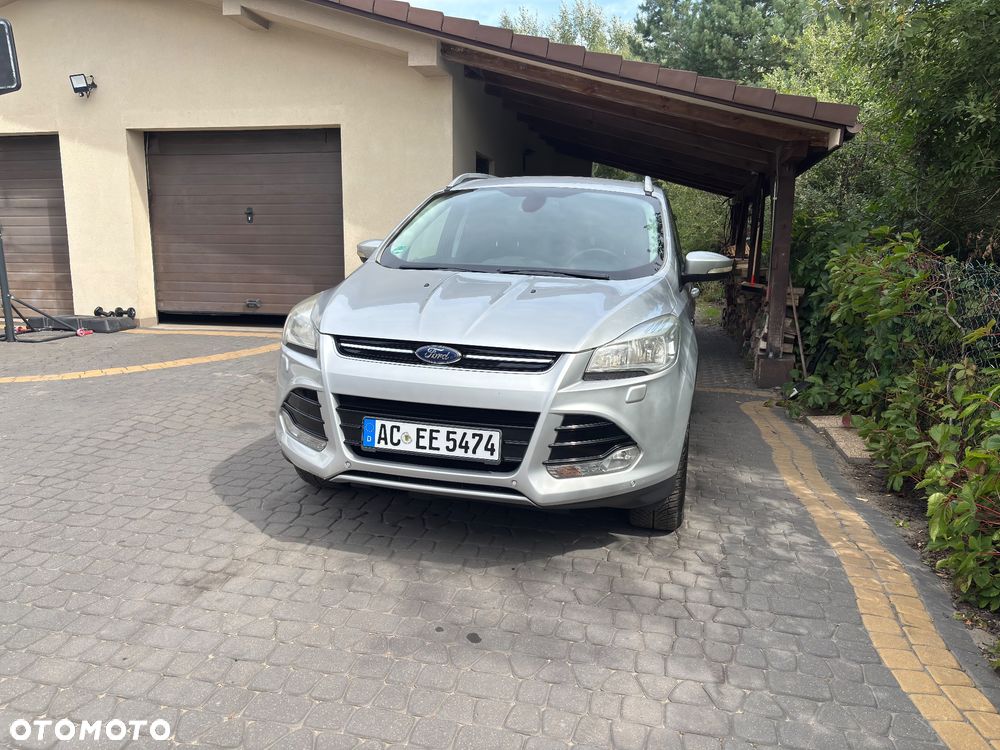Ford Kuga 2.0 TDCi 2x4 Titanium - 9