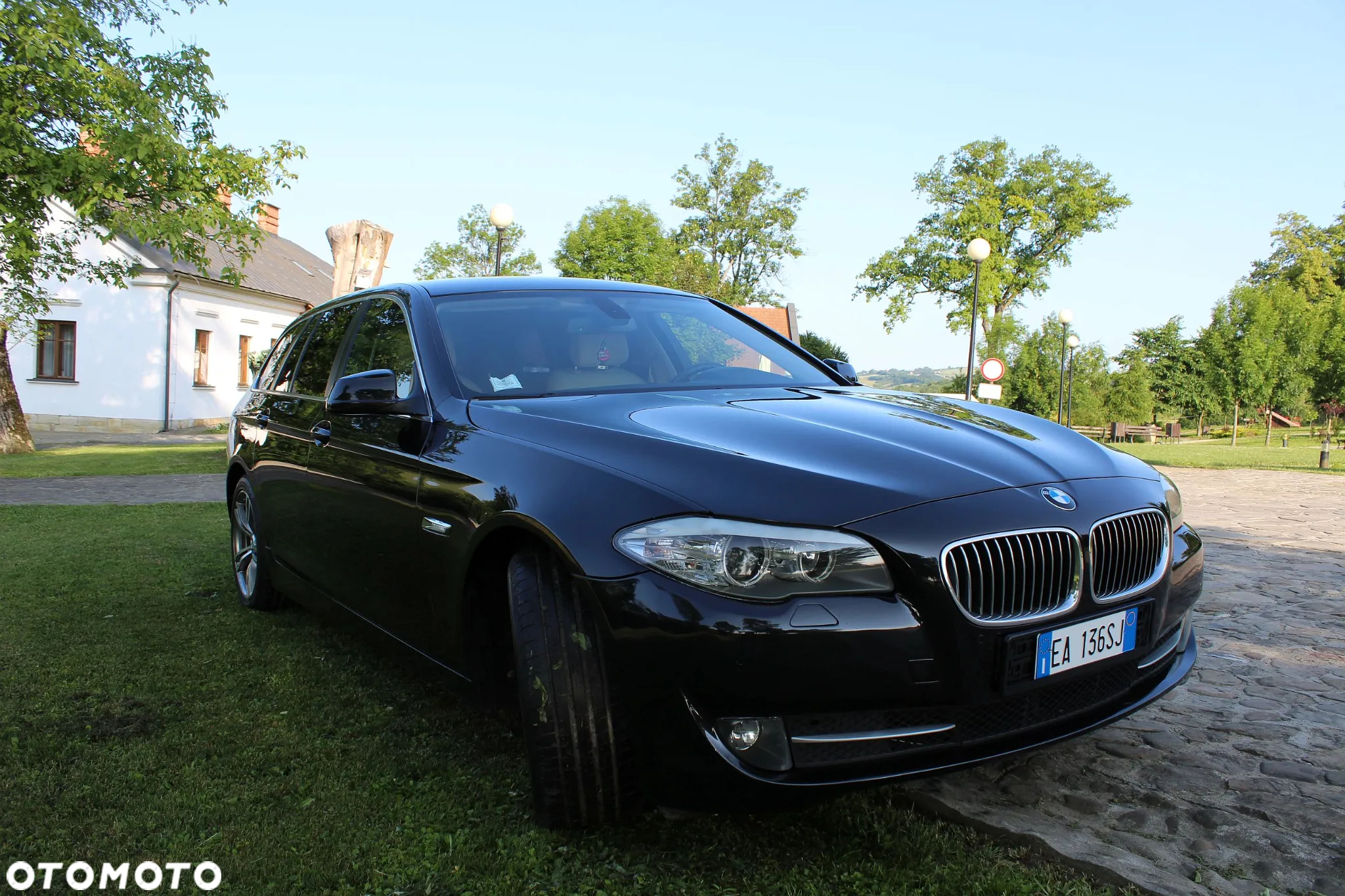 BMW Seria 5 520d Touring Modern Line - 4