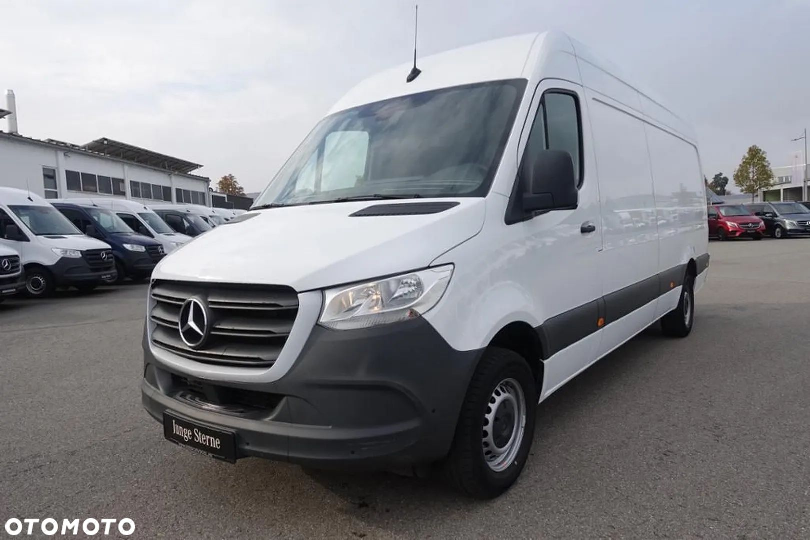 Mercedes-Benz Sprinter - 1