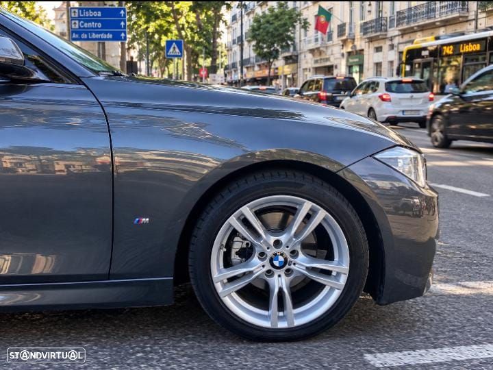 BMW 330 - 3