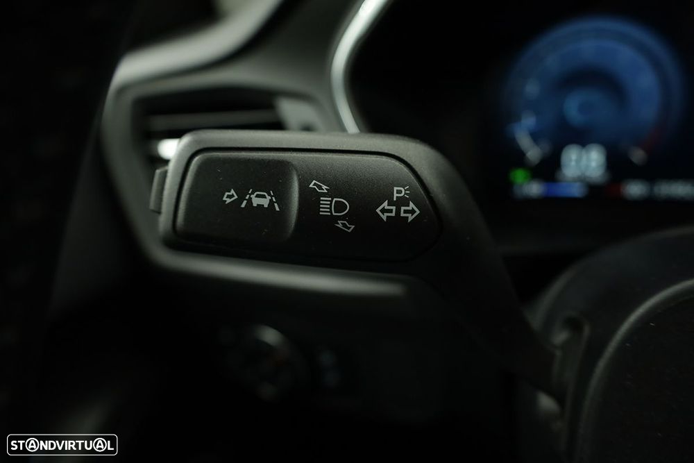 Ford Focus SW 1.0 EcoBoost MHEV Active X - 17