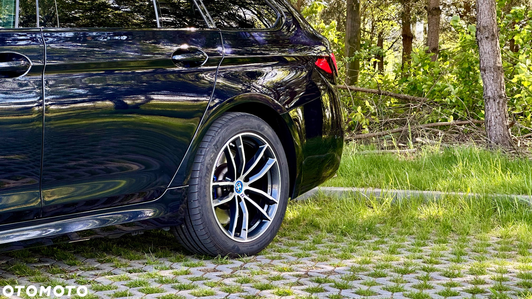 BMW Seria 5 530e Touring - 14