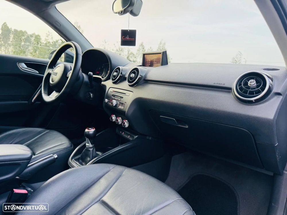 Audi A1 1.6 TDI S-line - 36