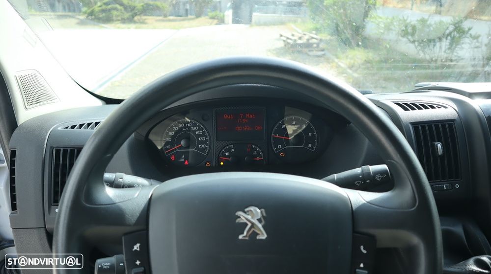 Peugeot Boxer Furgão 330 L3H2 2.2 BlueHDi 120cv - 20