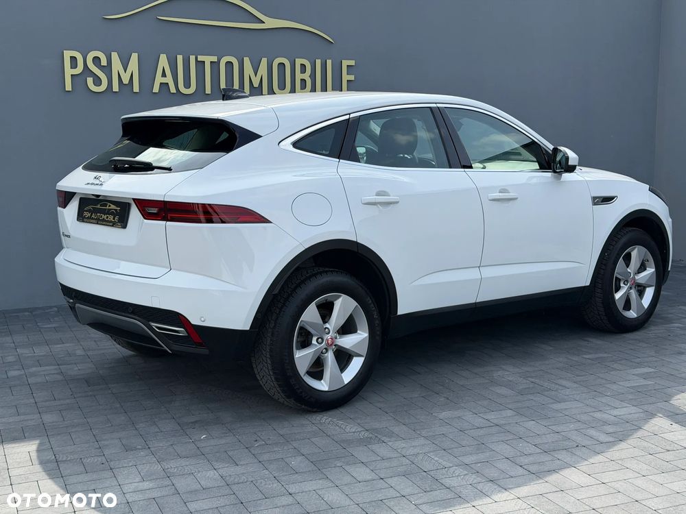 Jaguar E-Pace 1.5 P160 mHEV SE - 8