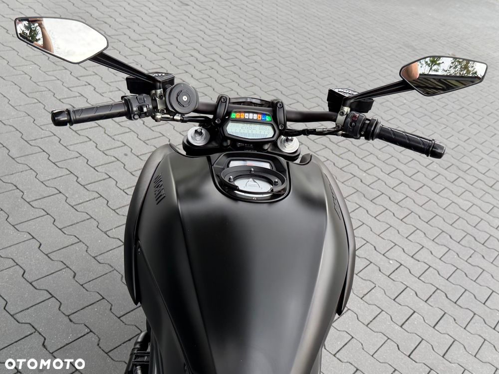Ducati Diavel - 23