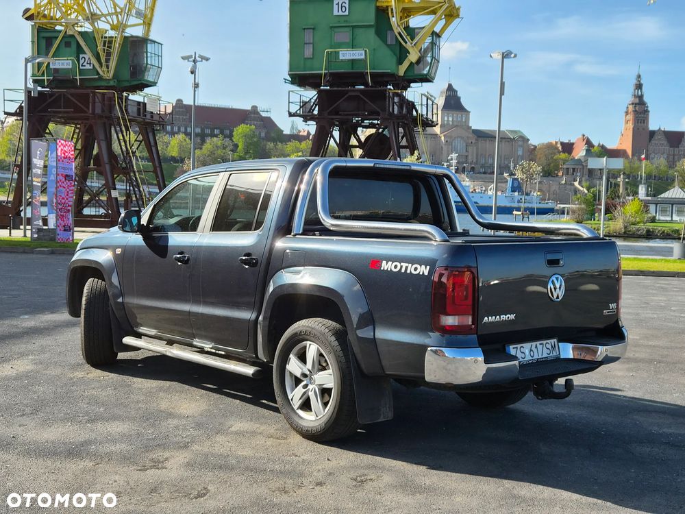 Volkswagen Amarok 3.0 V6 TDi 4MOTION Highline - 3
