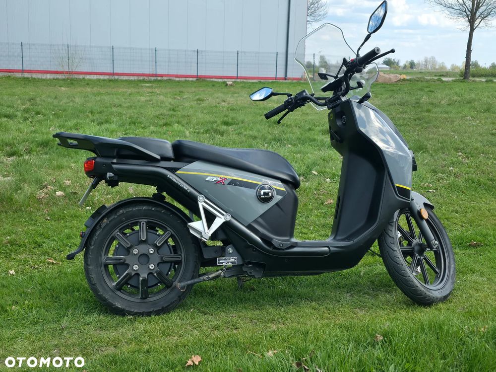Super Soco CPx - 10