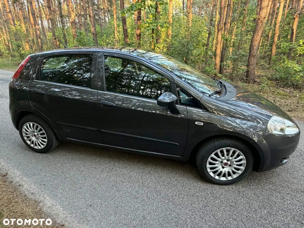 Fiat Grande Punto - 4