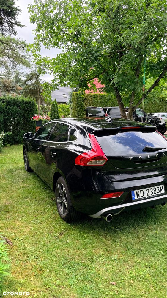 Volvo V40 D2 Drive-E R-Design Momentum - 6