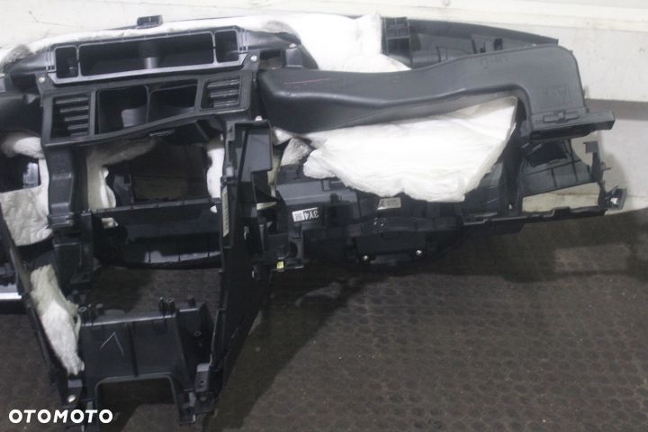 DESKA ROZDZIELCZA SUBARU LEGACY V - 6