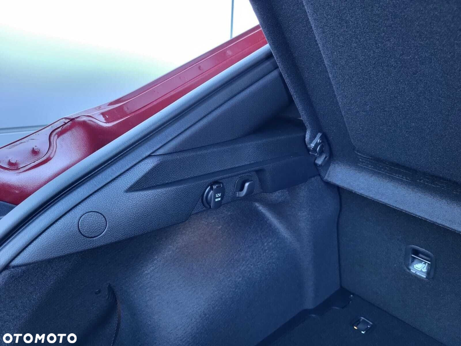 Kia XCeed - 10