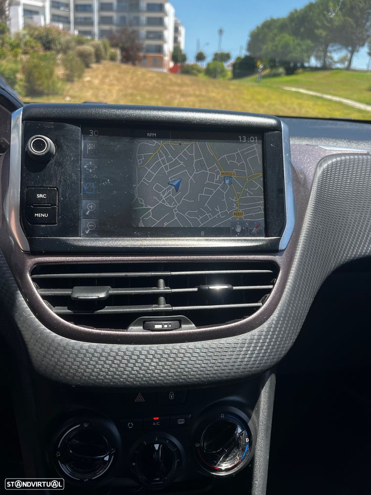 Peugeot 2008 PureTech 82 Style - 23