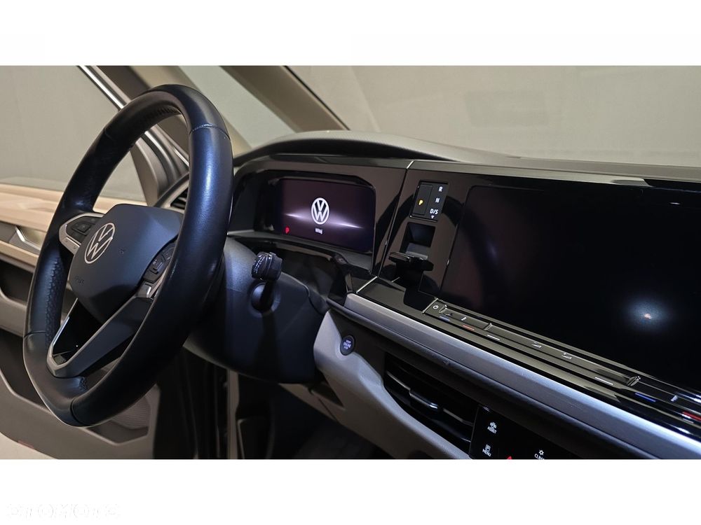 Volkswagen Multivan - 16