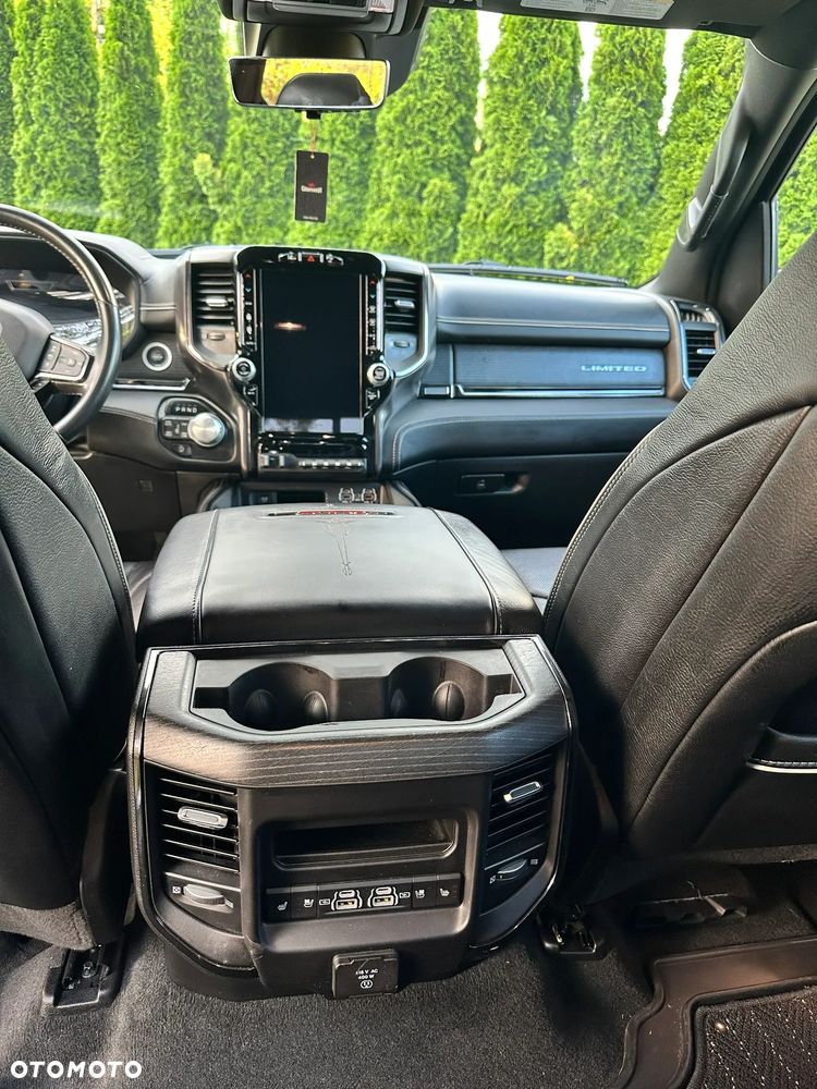 RAM 1500 Crew Cab Shortbed Limited - 33