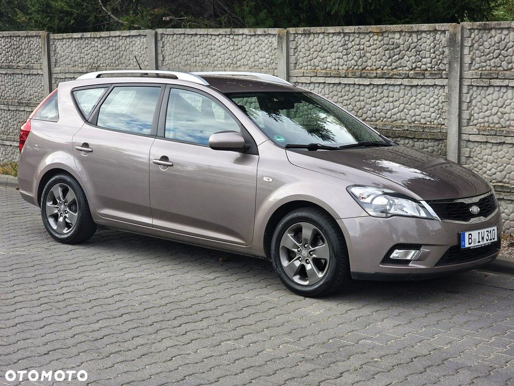 Kia Ceed - 3