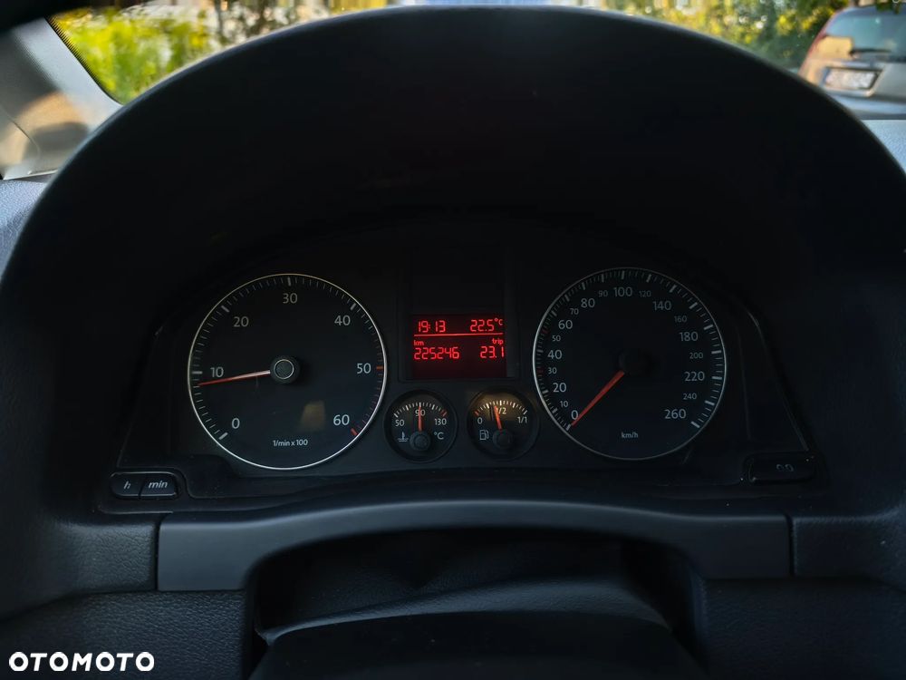 Volkswagen Golf Plus 1.9 TDI Trendline - 11