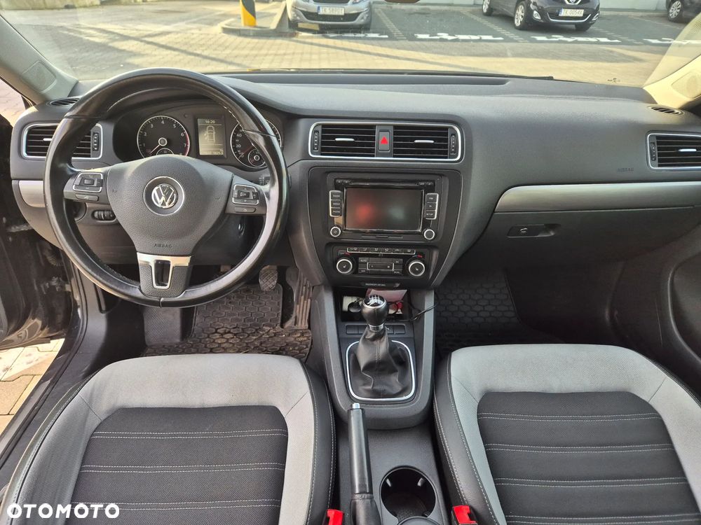 Volkswagen Jetta 1.4 TSI Highline - 11