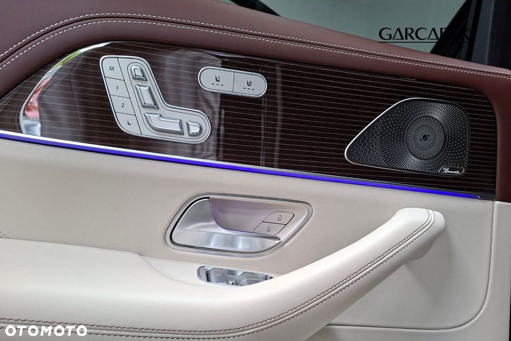 Mercedes-Benz GLS - 16