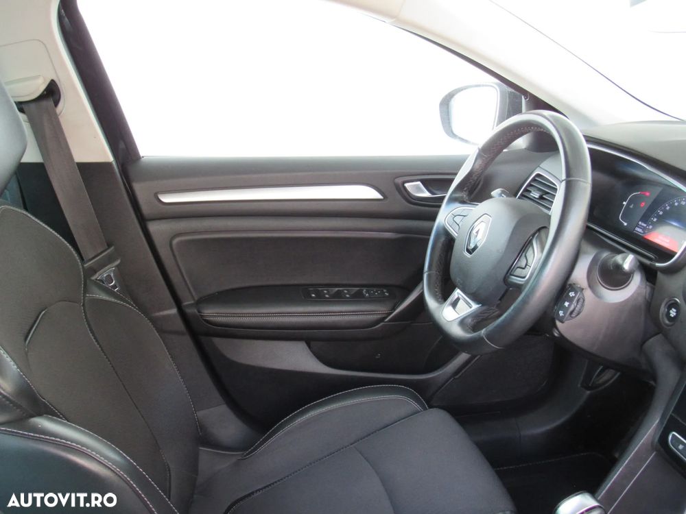 Renault Megane TCe 140 EDC GPF Intens - 25