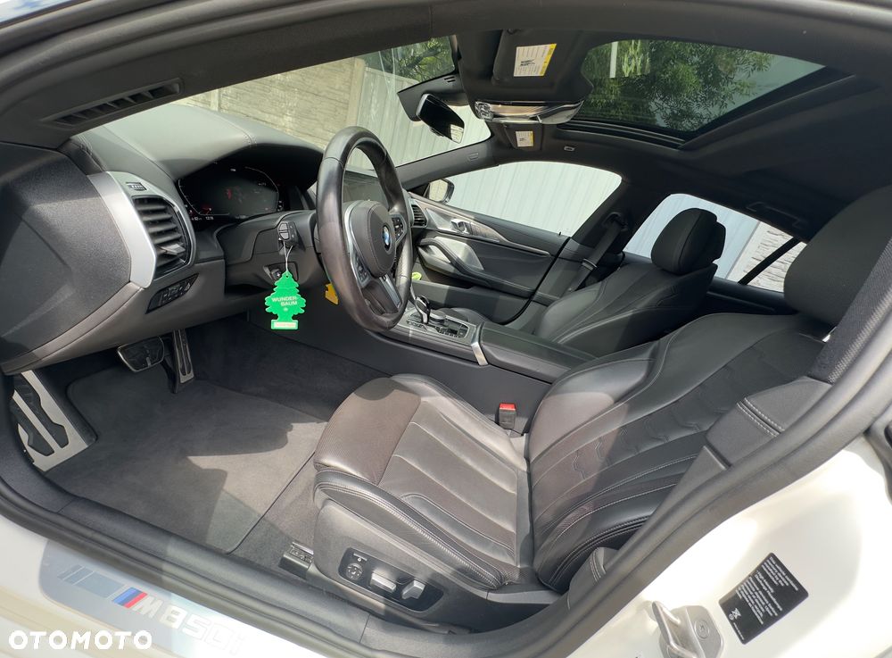 BMW Seria 8 - 10