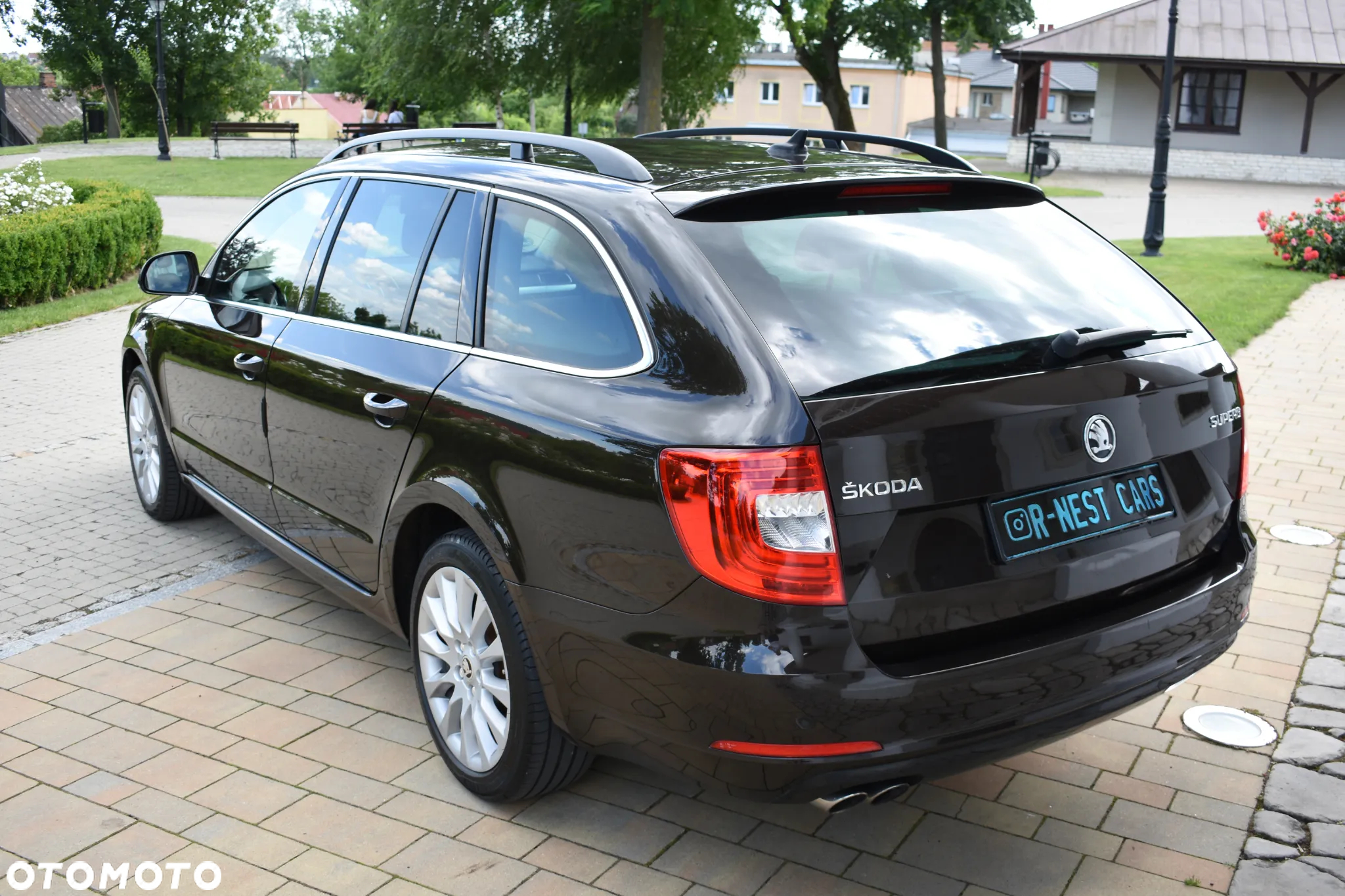 Skoda Superb 2.0 TDI Elegance - 28
