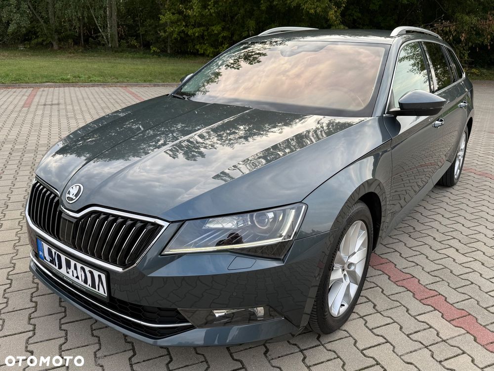 Skoda Superb 2017 photo 2