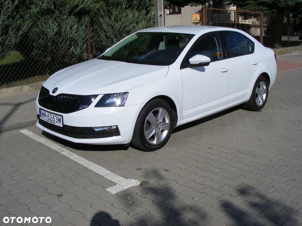 Skoda Octavia 1.6 TDI SCR Ambition - 3