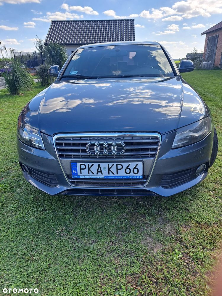Audi A4 Limousine - 3