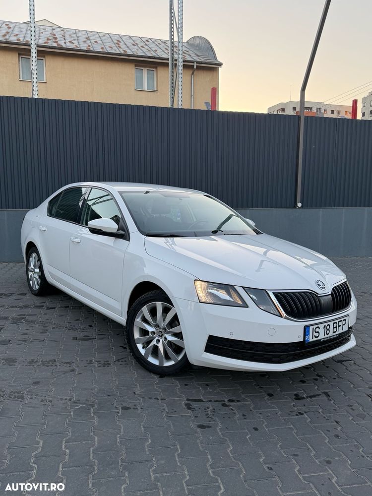 Skoda Octavia 1.6 TDI Drive - 1