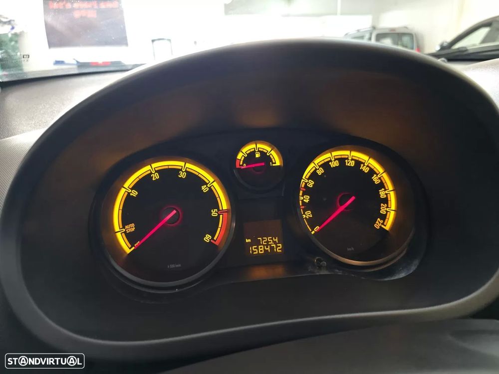 Opel Corsa 1.3 CDTi Enjoy - 11