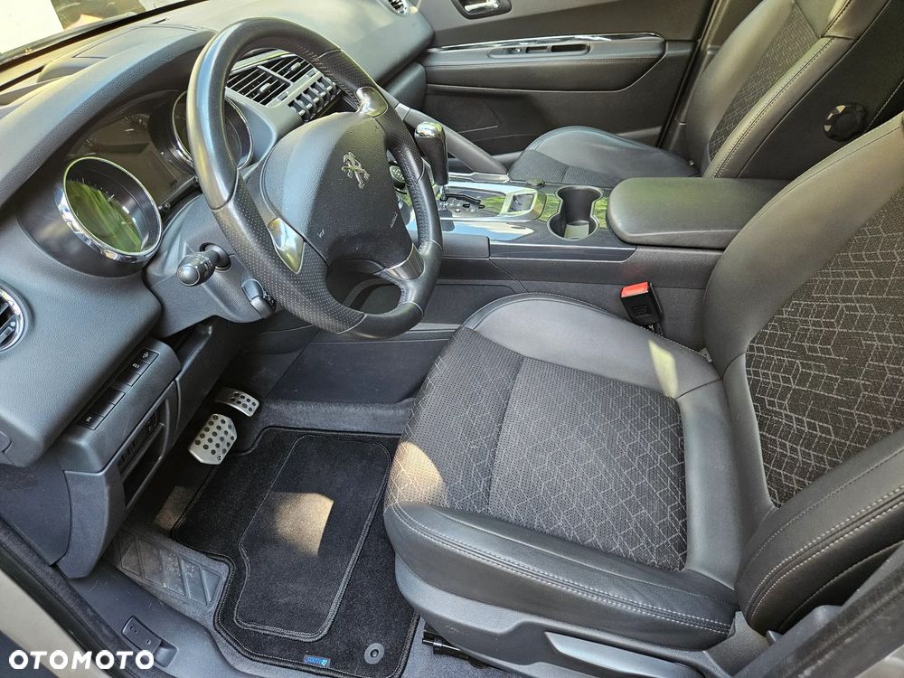 Peugeot 3008 HDi FAP 160 Automatik Allure - 16