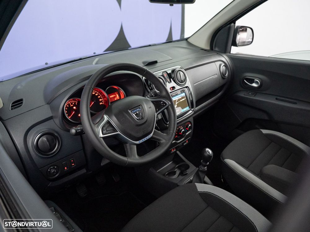 Dacia Lodgy 1.5 Blue dCi Stepway 7L - 10