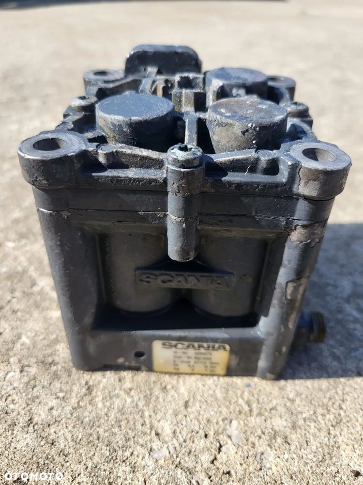 ZAWOR KOSTKA EGR SCANIA 2021086 2021085 - 1