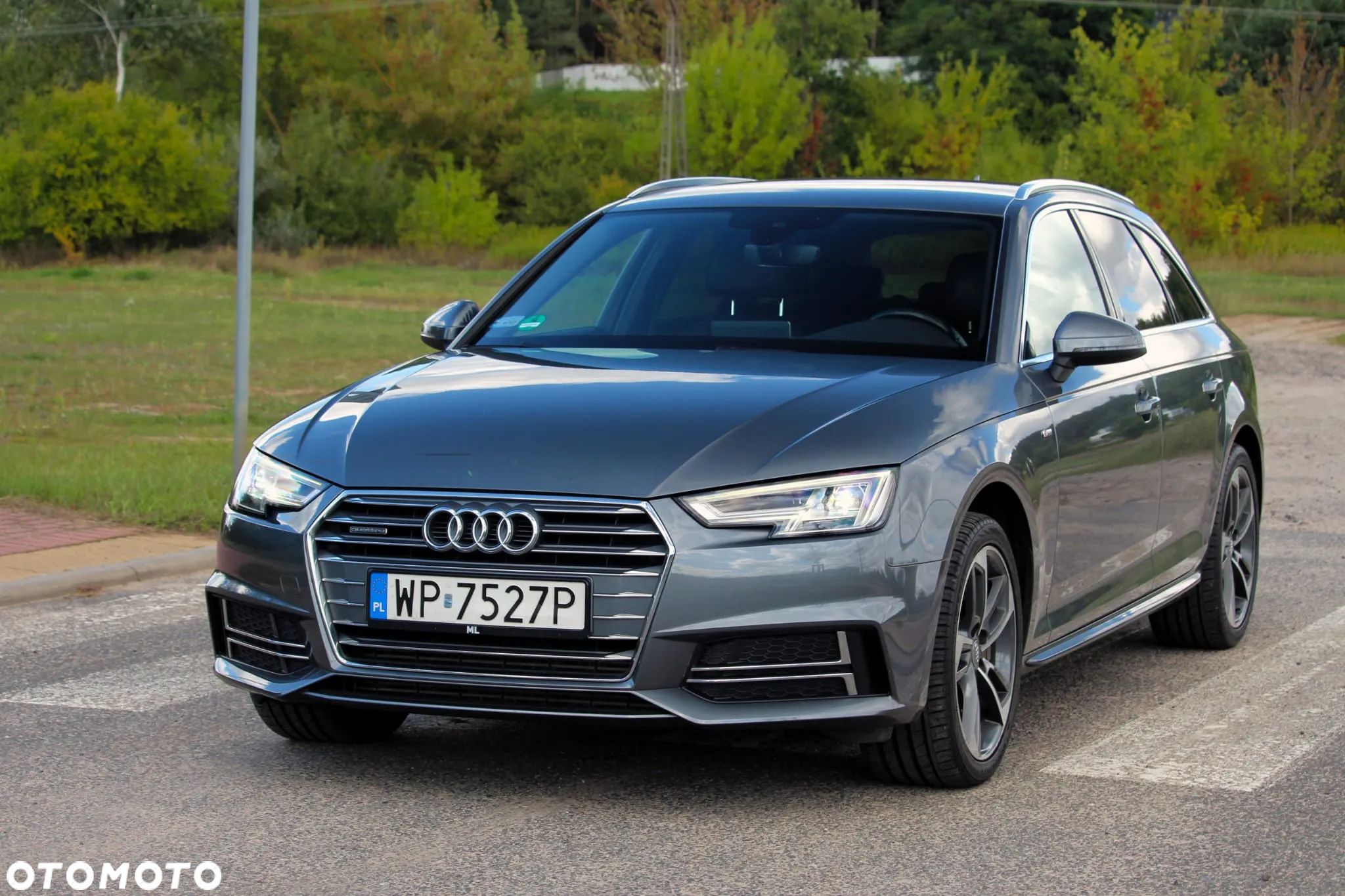 Audi A4 - 1
