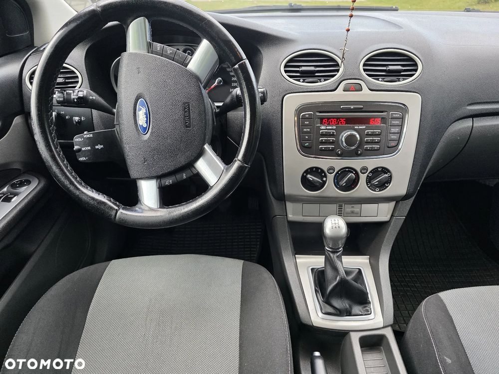 Ford Focus - 11