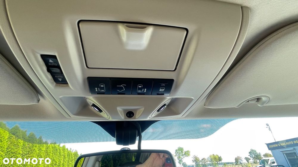 Chrysler Grand Voyager 3.8 Automatik Limited - 21
