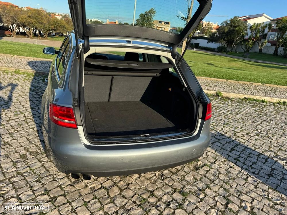 Audi A4 Avant 2.0 TDI Advance - 8