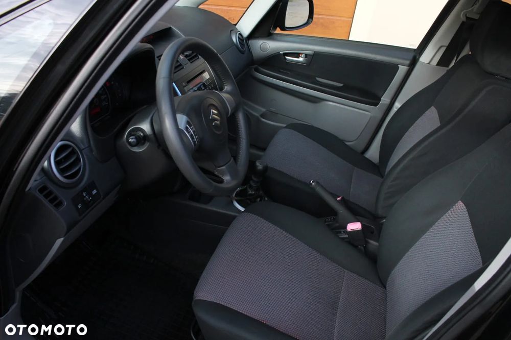Suzuki SX4 1.9 DDiS 4WD GS / Premium - 11