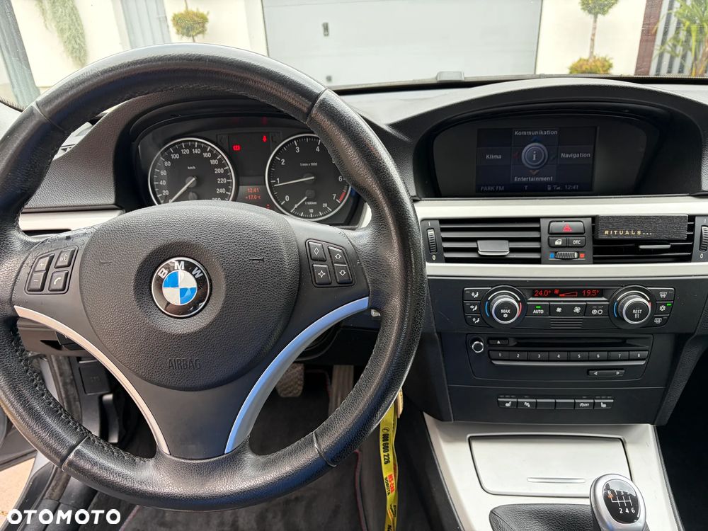 BMW Seria 3 318i - 8