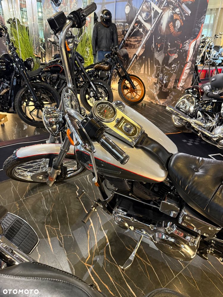 Harley-Davidson Dyna - 13