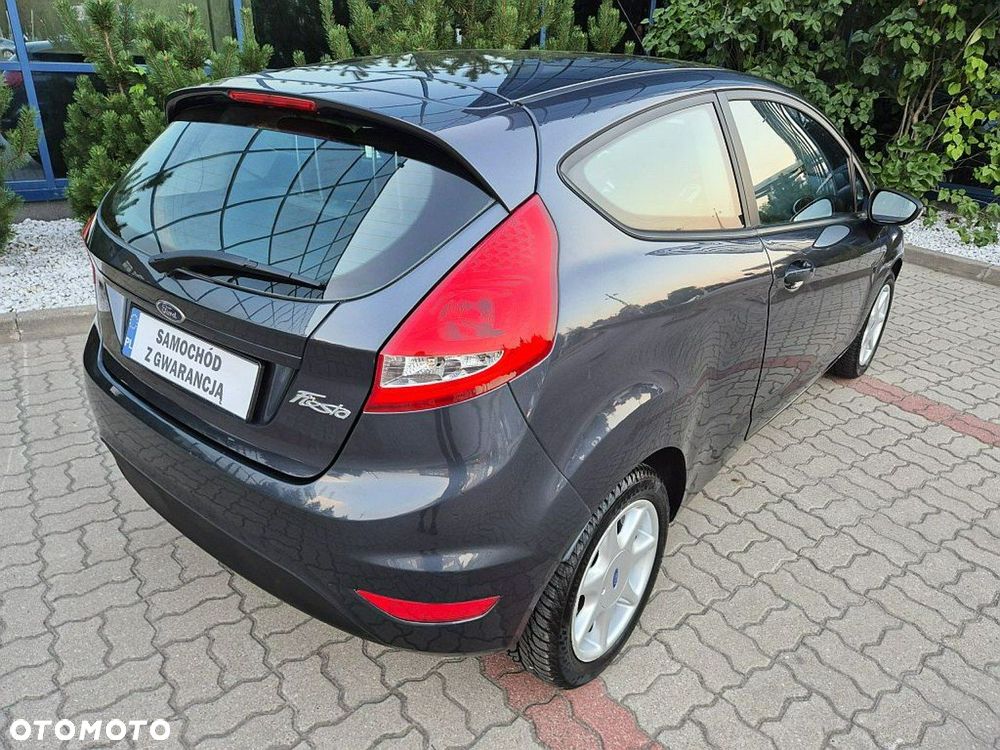 Ford Fiesta 1.25 Trend - 23