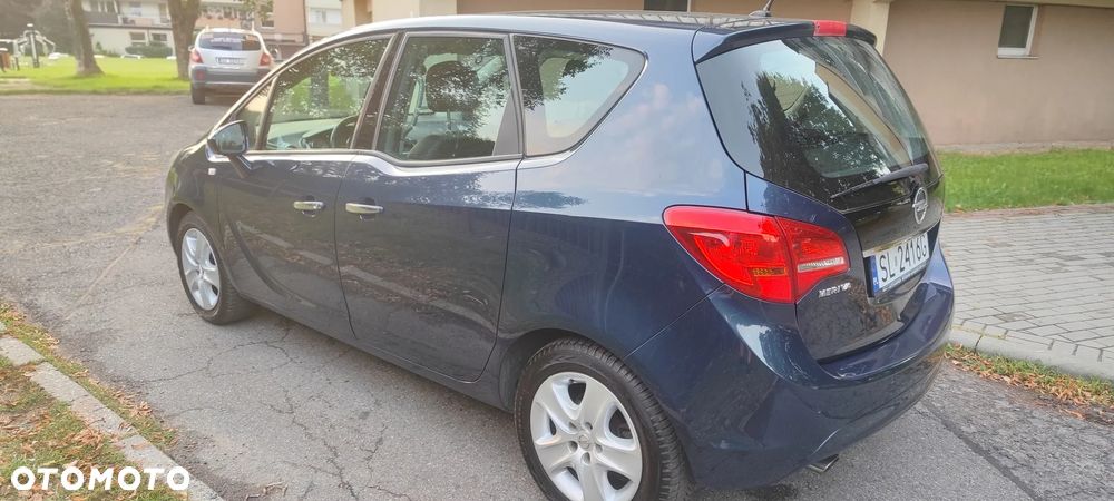 Opel Meriva - 11
