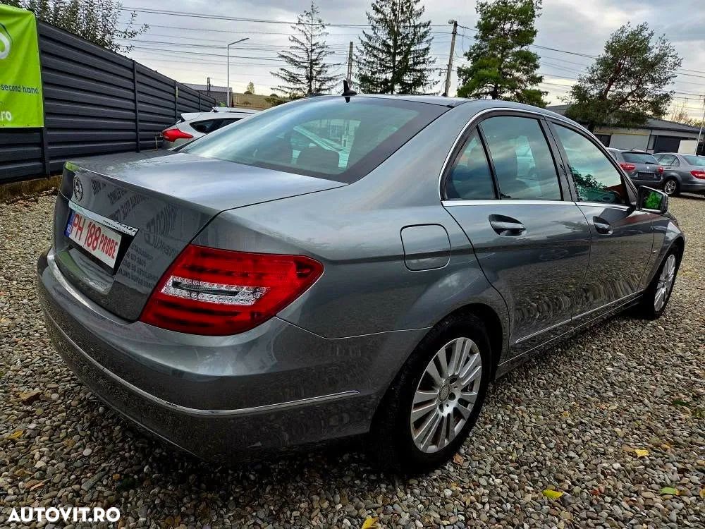 Mercedes-Benz C 180 CGI BlueEFFICIENCY Elegance - 4