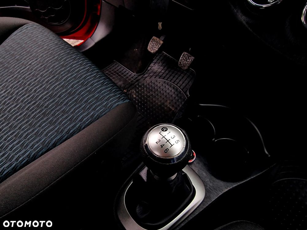 Toyota Yaris 1.4 D-4D Sol - 19