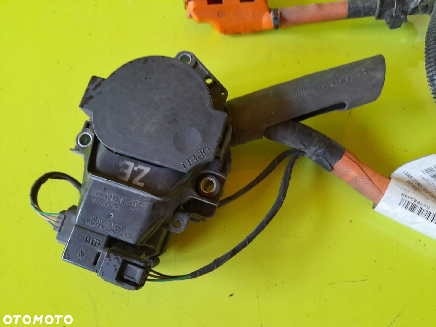 KABEL GNIAZDO ŁADOWARKA 296950730 RENAULT ZOE 15R - 2