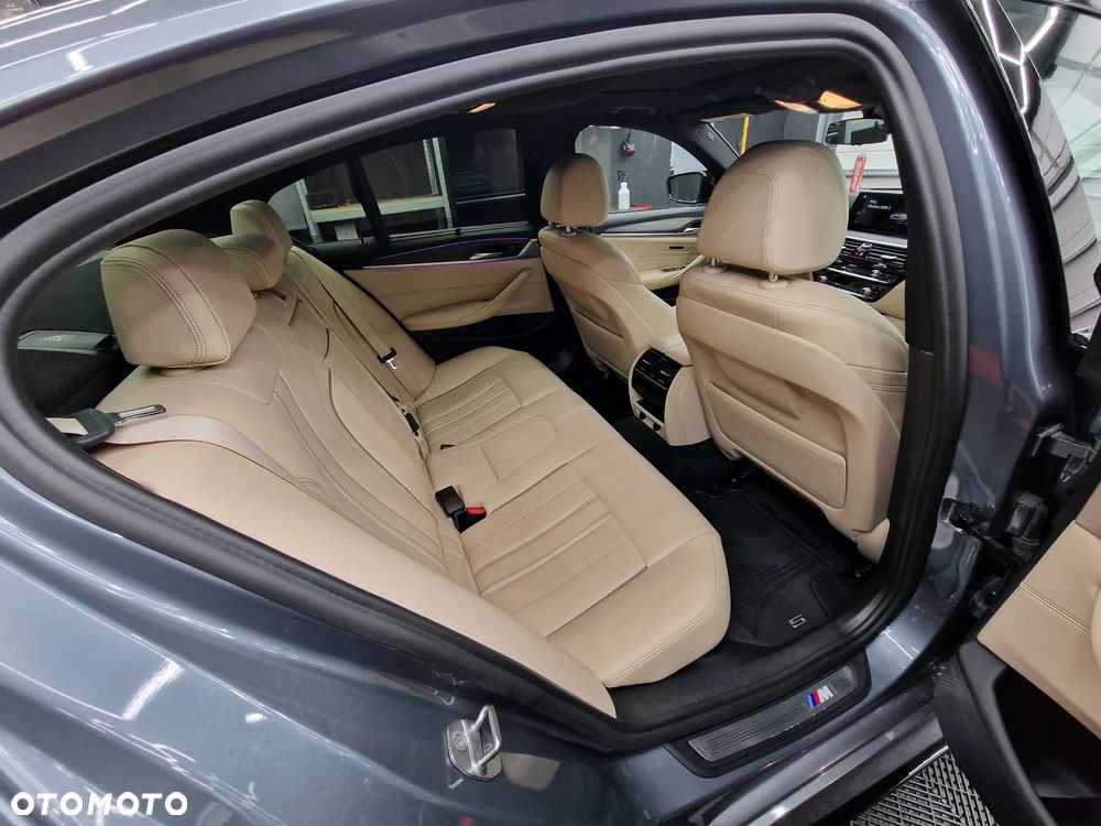 BMW Seria 5 530i M Sport Edition - 14